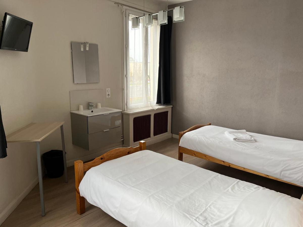 Aux Bons Amis Hotell Reims Exteriör bild